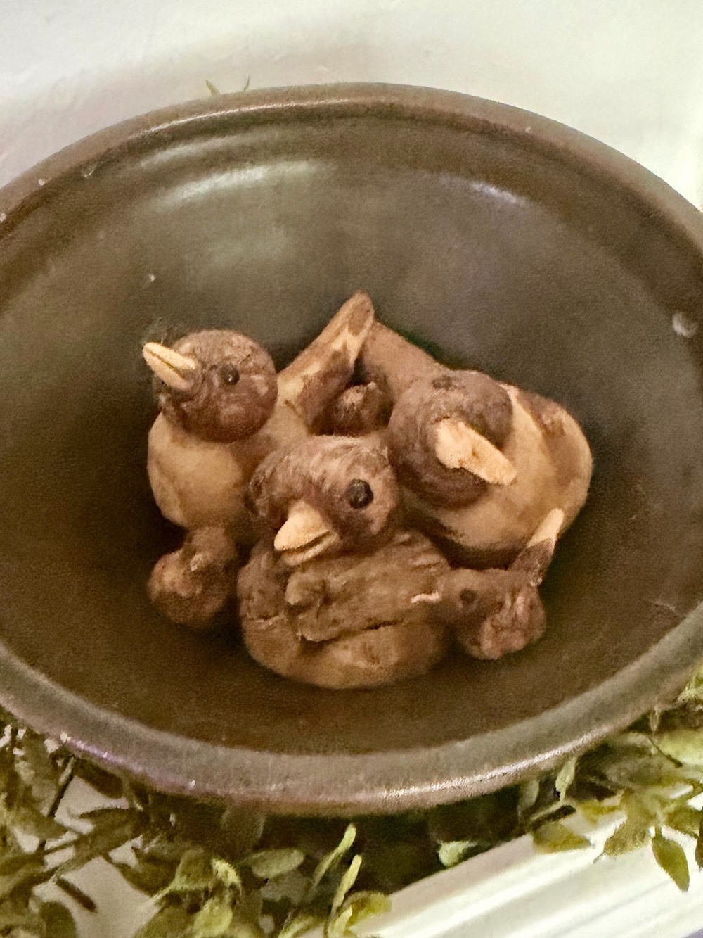 Brown Decorative bowl with wooden Bird Figurines